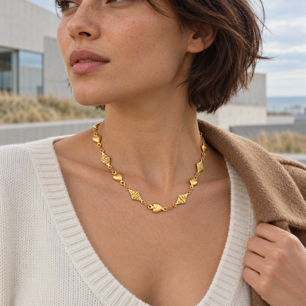 Amora Link Necklace - 01